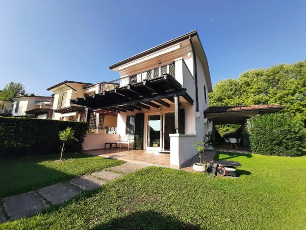 casa indipendente in vendita a Padenghe sul Garda