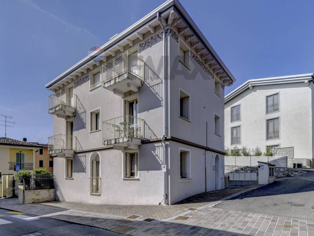 appartamento in vendita a Padenghe sul Garda