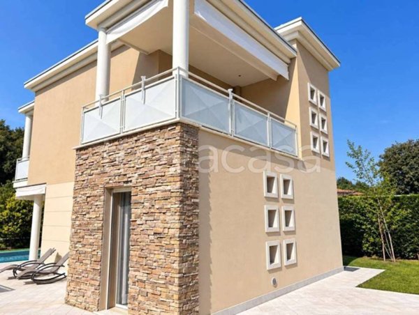 casa indipendente in vendita a Padenghe sul Garda