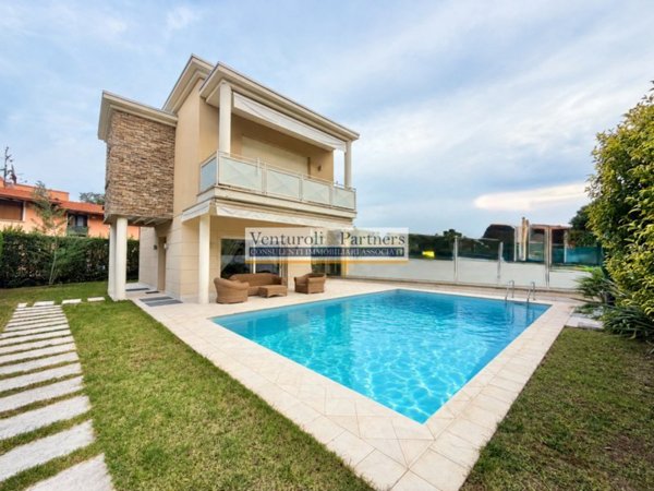 casa indipendente in vendita a Padenghe sul Garda