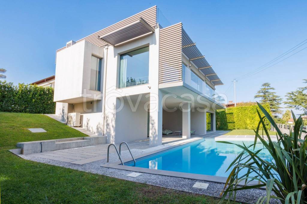 casa indipendente in vendita a Padenghe sul Garda
