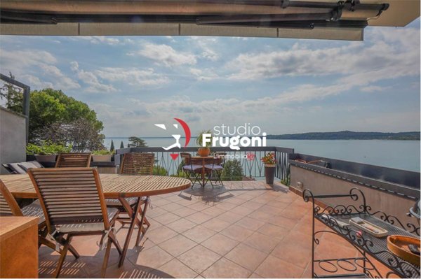 casa indipendente in vendita a Padenghe sul Garda