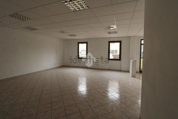 negozio in vendita a Paderno Franciacorta