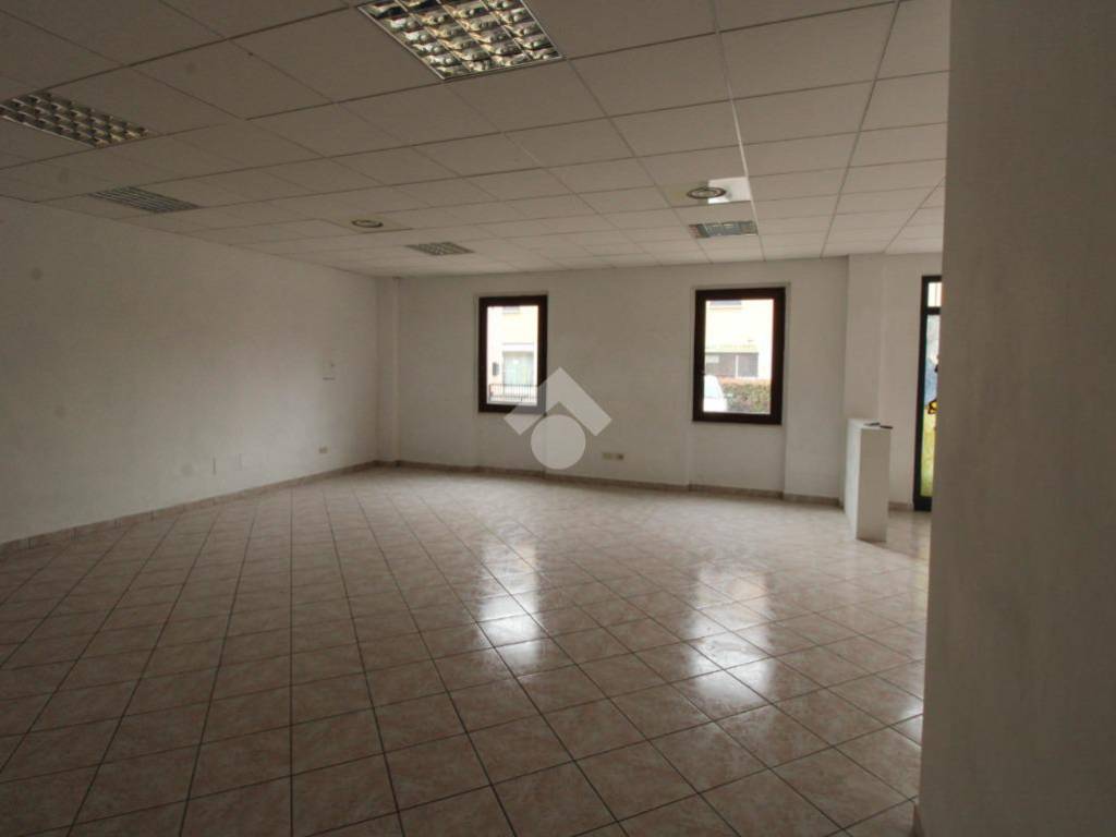 ufficio in vendita a Paderno Franciacorta