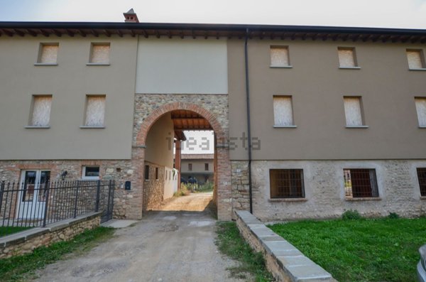 casale in vendita a Paderno Franciacorta