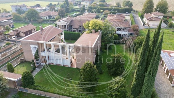 casa indipendente in vendita a Paderno Franciacorta