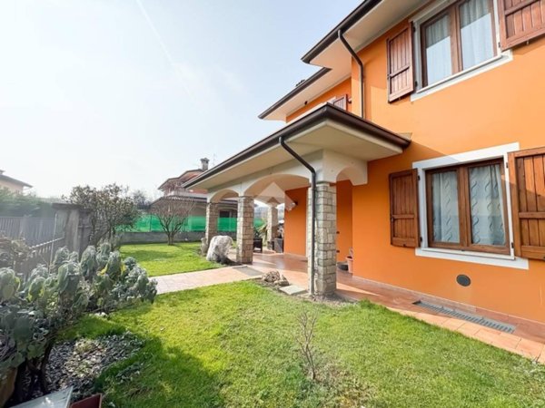 casa indipendente in vendita a Paderno Franciacorta