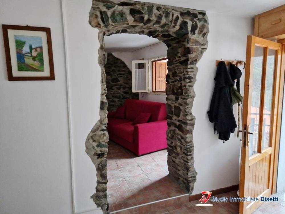 casa indipendente in vendita a Paisco Loveno