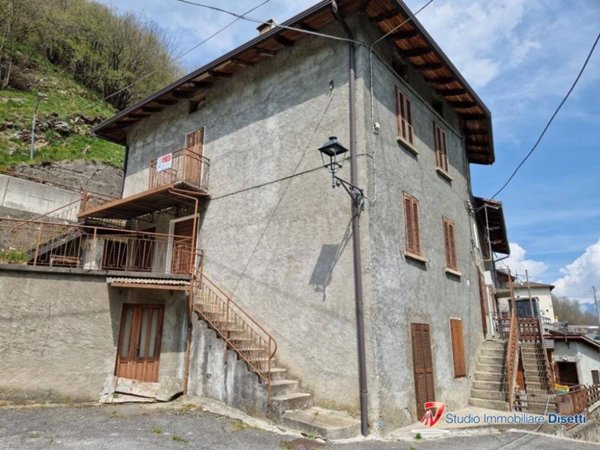 casa indipendente in vendita a Paisco Loveno in zona Grumello