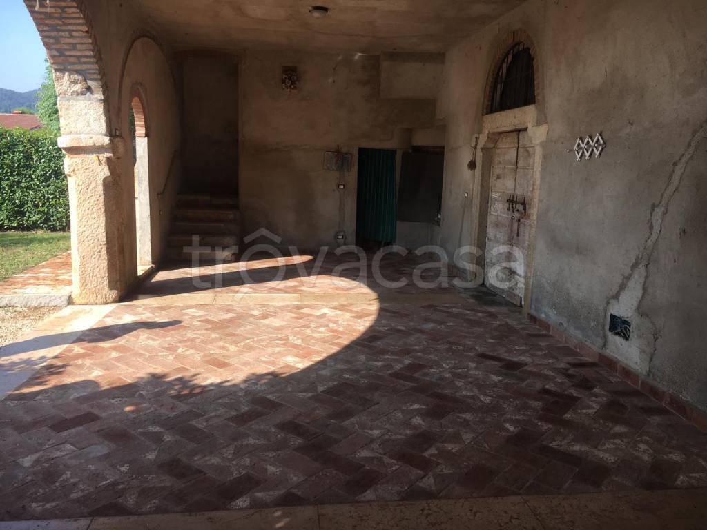 casa indipendente in vendita a Paitone