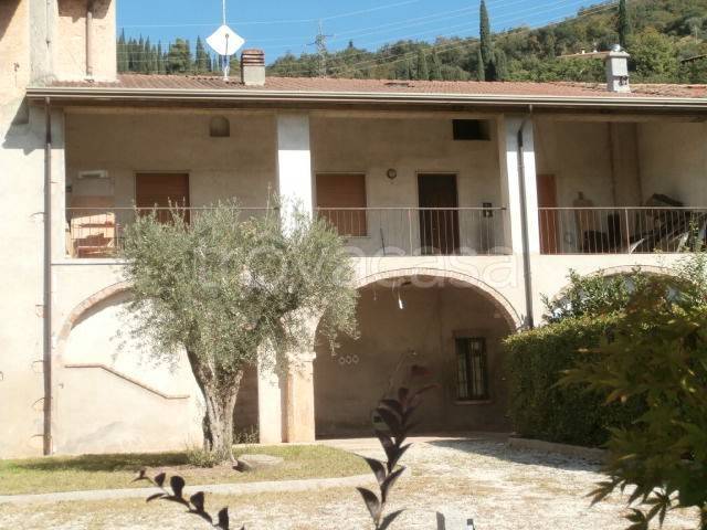 casa indipendente in vendita a Paitone