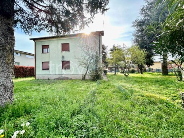 casa indipendente in vendita a Palazzolo sull'Oglio