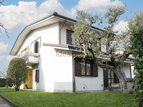 casa indipendente in vendita a Palazzolo sull'Oglio