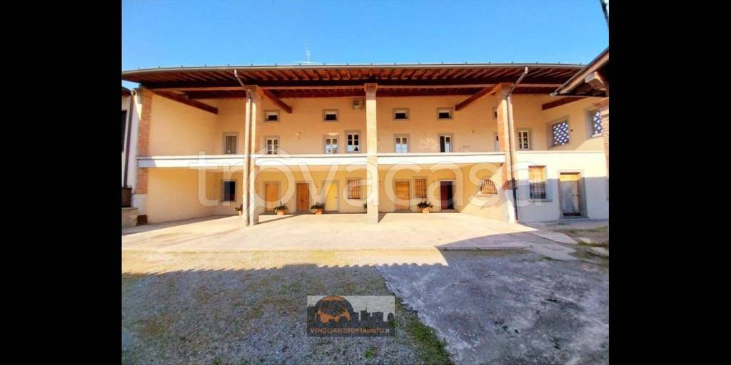 casa indipendente in vendita a Palazzolo sull'Oglio