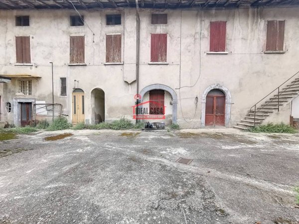 casa indipendente in vendita a Palazzolo sull'Oglio