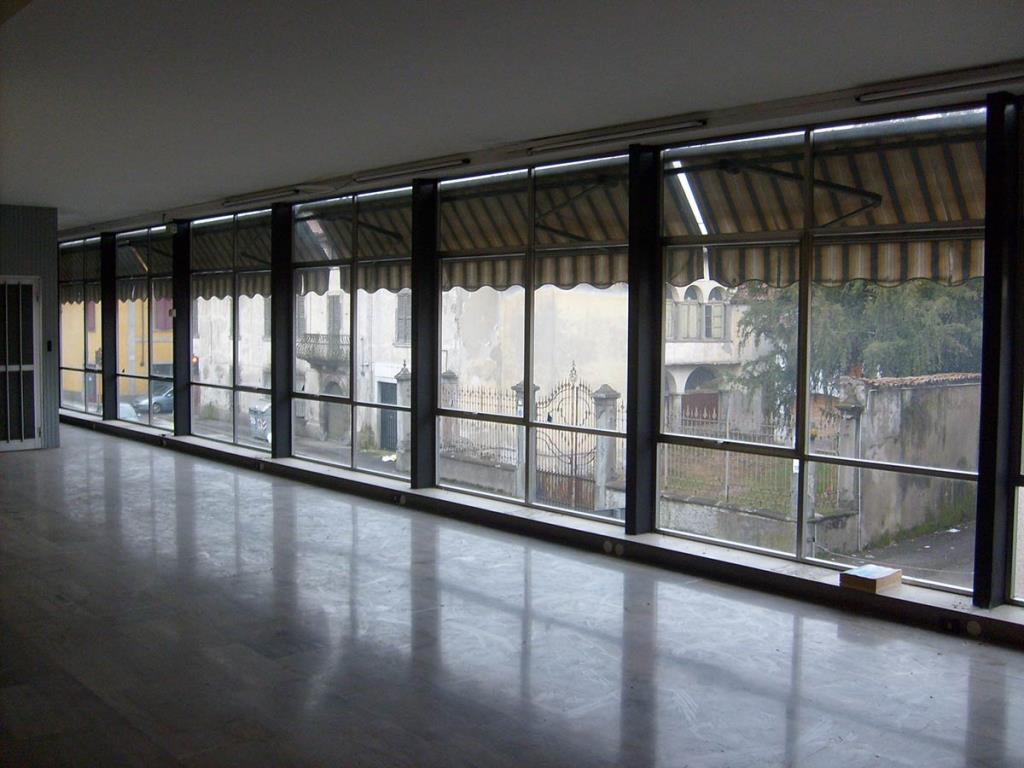 negozio in vendita a Palazzolo sull'Oglio