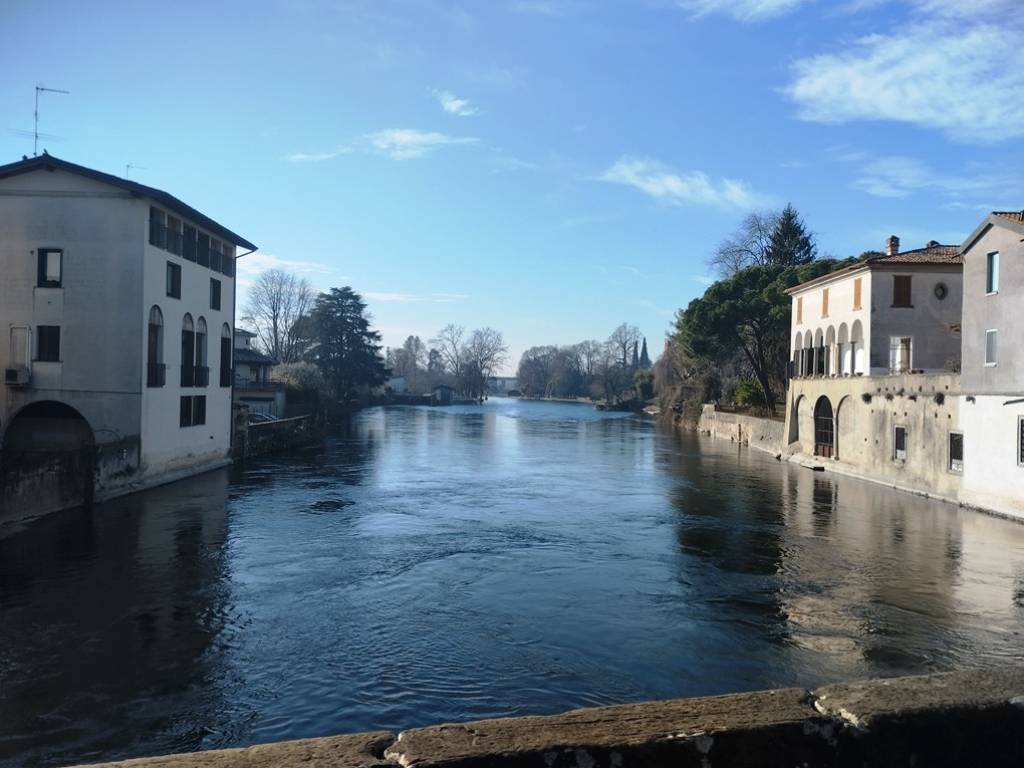 casa indipendente in vendita a Palazzolo sull'Oglio
