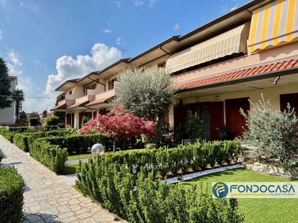 casa indipendente in vendita a Palazzolo sull'Oglio