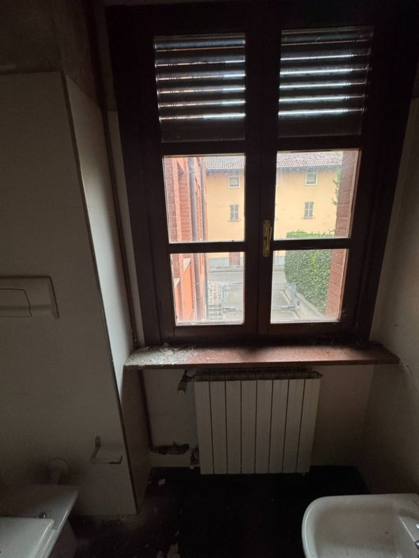 ufficio in vendita a Palazzolo sull'Oglio