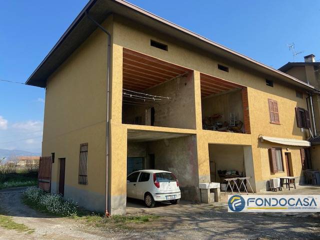 casa indipendente in vendita a Palazzolo sull'Oglio