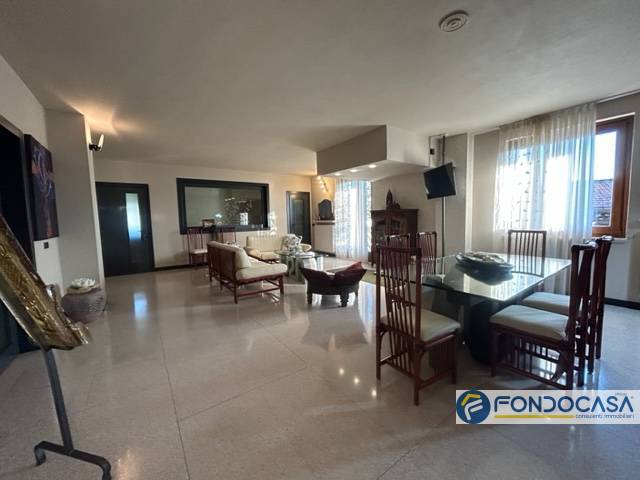 casa indipendente in vendita a Palazzolo sull'Oglio