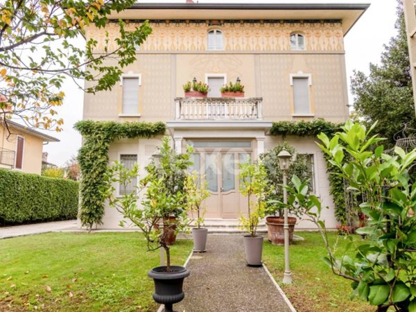 casa indipendente in vendita a Palazzolo sull'Oglio