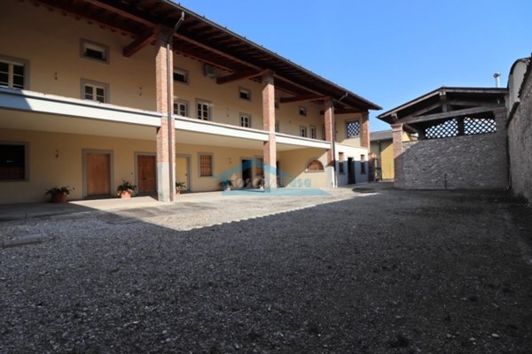 casa indipendente in vendita a Palazzolo sull'Oglio in zona San Pancrazio