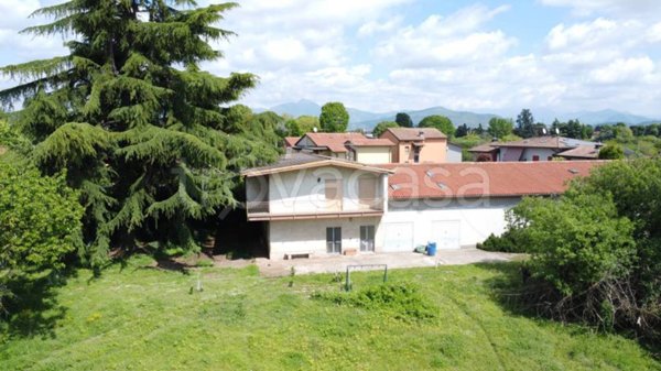 casa indipendente in vendita a Palazzolo sull'Oglio