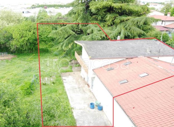 casa indipendente in vendita a Palazzolo sull'Oglio