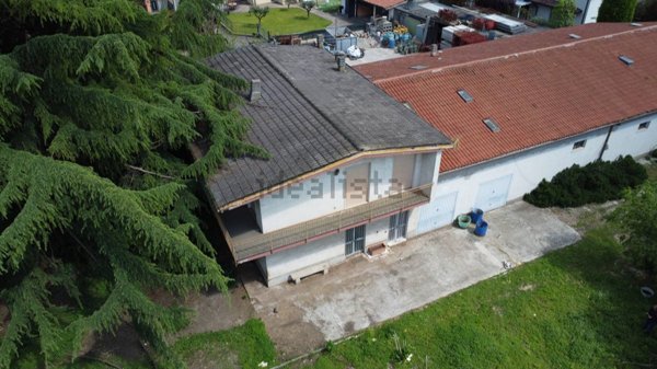 casa indipendente in vendita a Palazzolo sull'Oglio