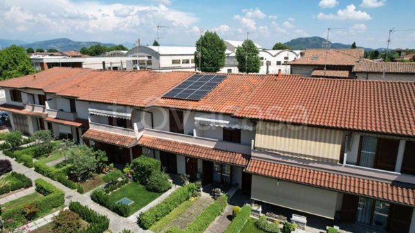 casa indipendente in vendita a Palazzolo sull'Oglio