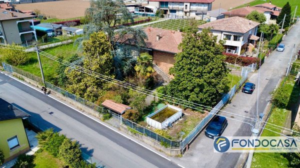 casa indipendente in vendita a Palazzolo sull'Oglio