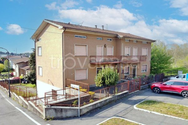 casa indipendente in vendita a Palazzolo sull'Oglio