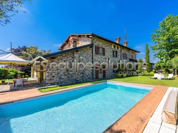 casa indipendente in vendita a Palazzolo sull'Oglio