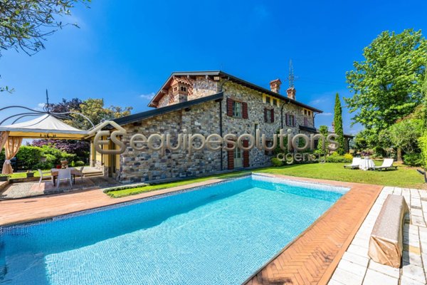 casa indipendente in vendita a Palazzolo sull'Oglio