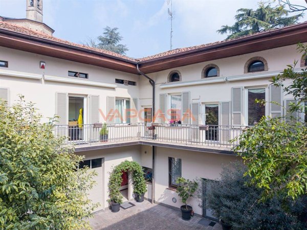 casa indipendente in vendita a Palazzolo sull'Oglio