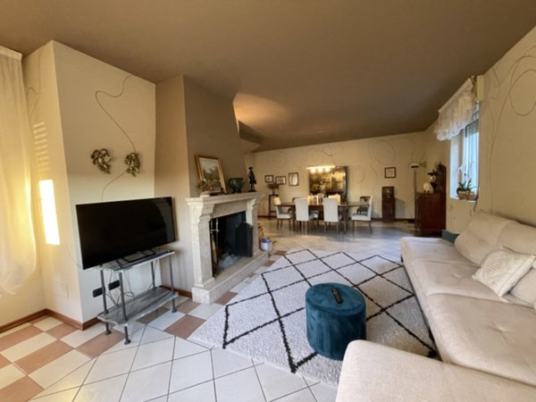 casa indipendente in vendita a Palazzolo sull'Oglio