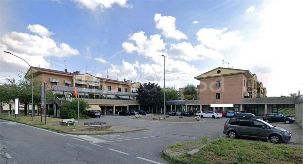 negozio in vendita a Palazzolo sull'Oglio