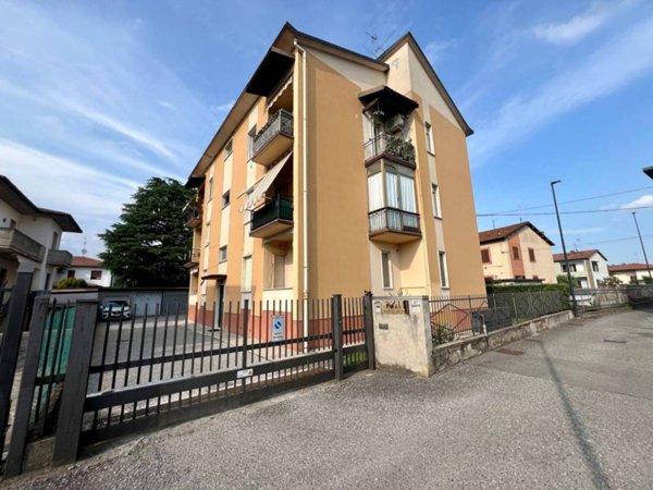 appartamento in vendita a Palazzolo sull'Oglio in zona San Pancrazio