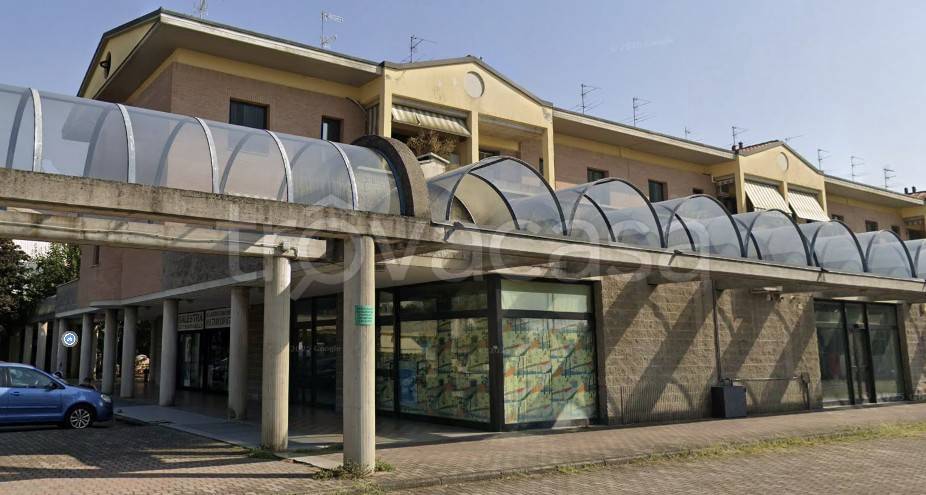 negozio in vendita a Palazzolo sull'Oglio