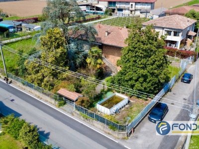 casa indipendente in vendita a Palazzolo sull'Oglio