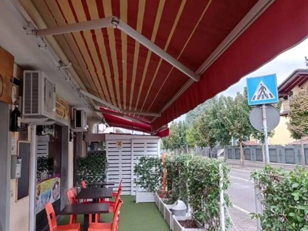 locale commerciale in vendita a Palazzolo sull'Oglio