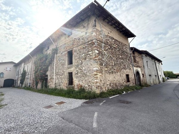 casa indipendente in vendita a Palazzolo sull'Oglio in zona San Pancrazio