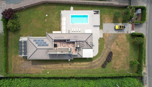 casa indipendente in vendita a Palazzolo sull'Oglio in zona San Pancrazio