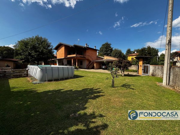 casa indipendente in vendita a Palazzolo sull'Oglio