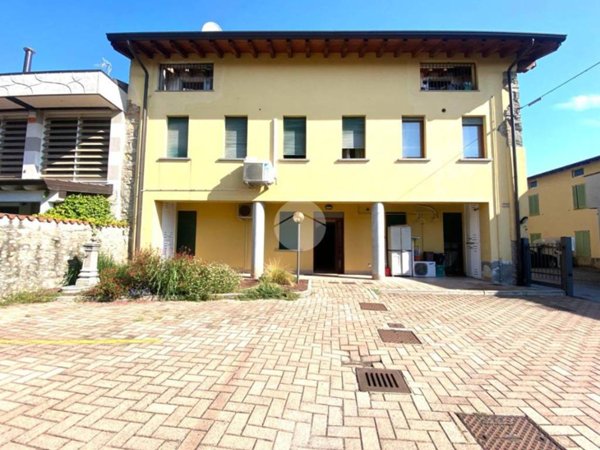 appartamento in vendita a Palazzolo sull'Oglio in zona San Pancrazio