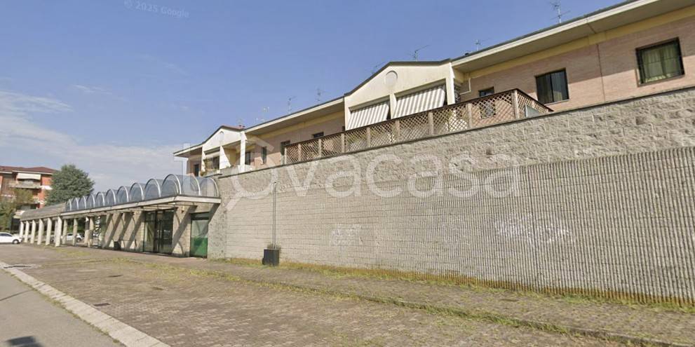 negozio in vendita a Palazzolo sull'Oglio