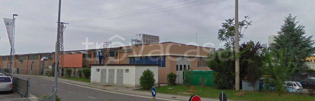capannone in vendita a Palazzolo sull'Oglio