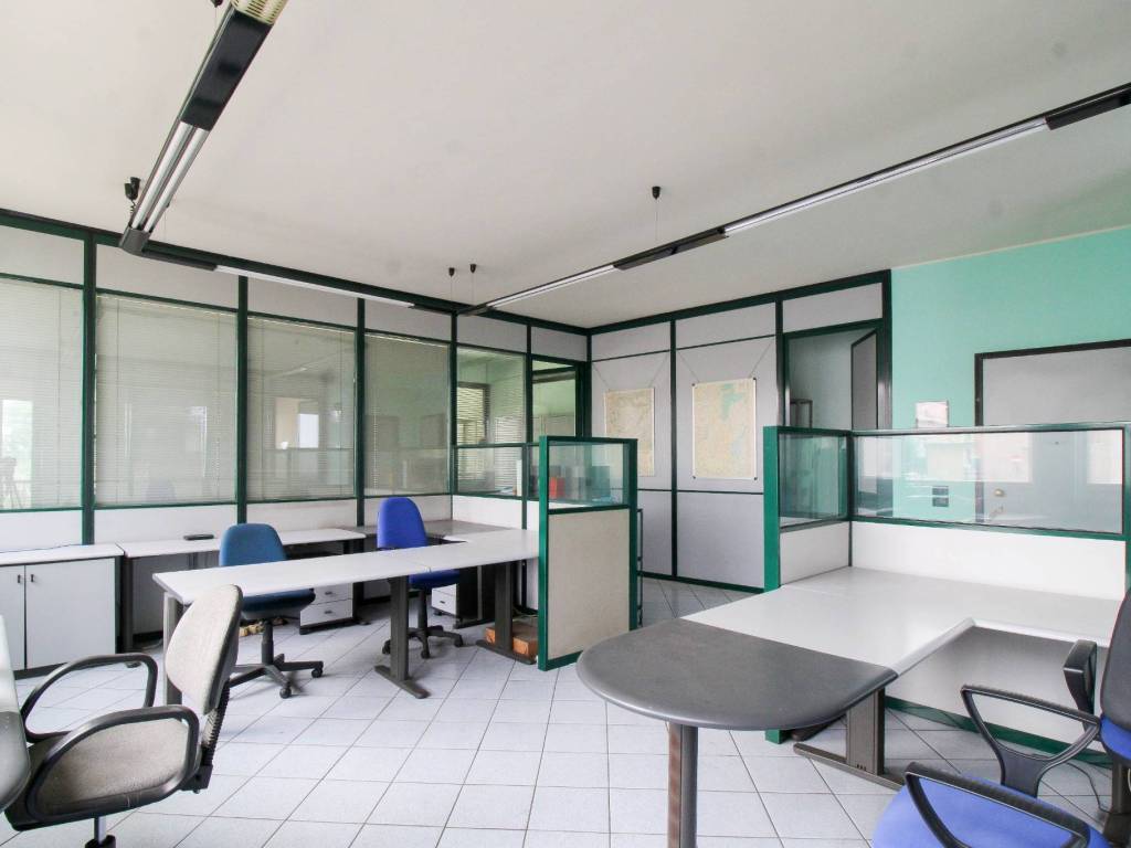 ufficio in vendita a Palazzolo sull'Oglio