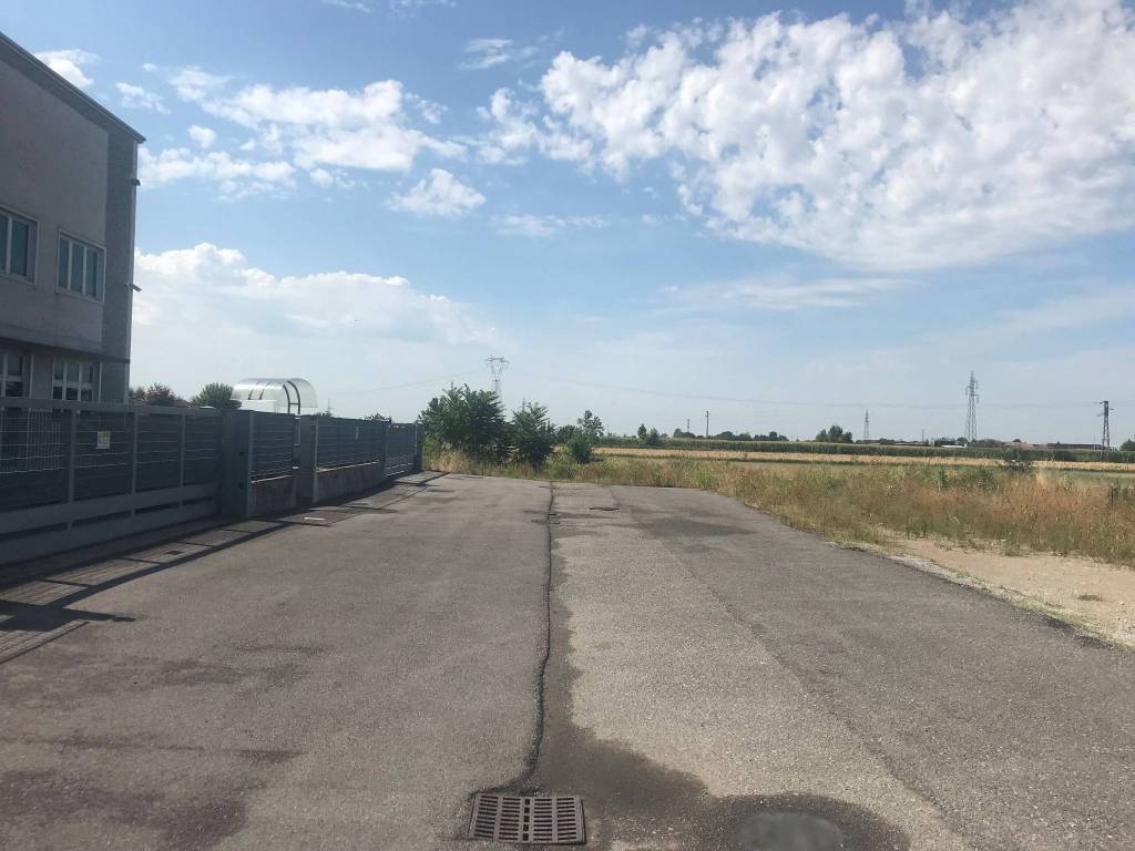 terreno agricolo in vendita a Palazzolo sull'Oglio